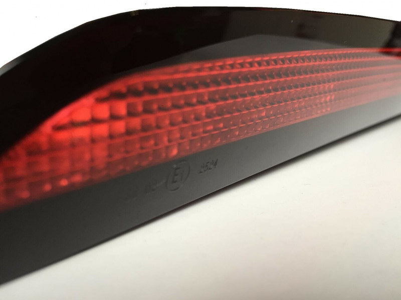 ROT LED DRITTE Bremsleuchte Stopplicht Bremslicht für VW Golf VI